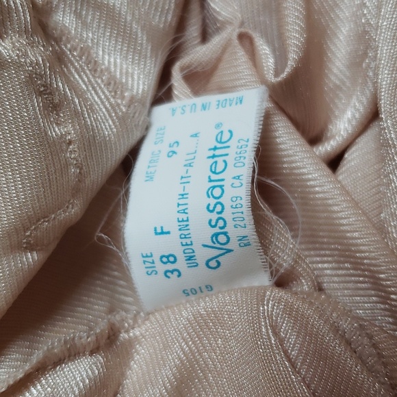 EUC- Vintage Vassarette Knee Length Chemise/Slip - Picture 6 of 6